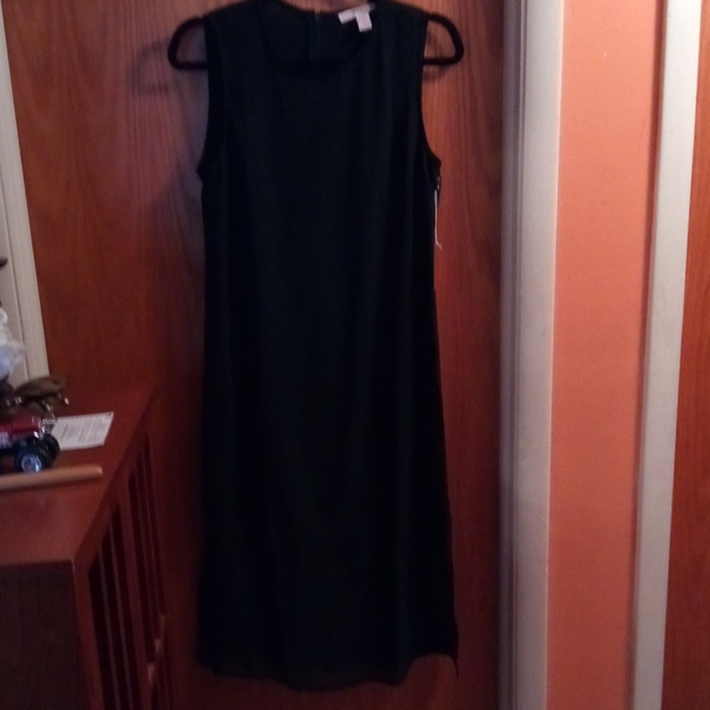 Sleeveless black dress